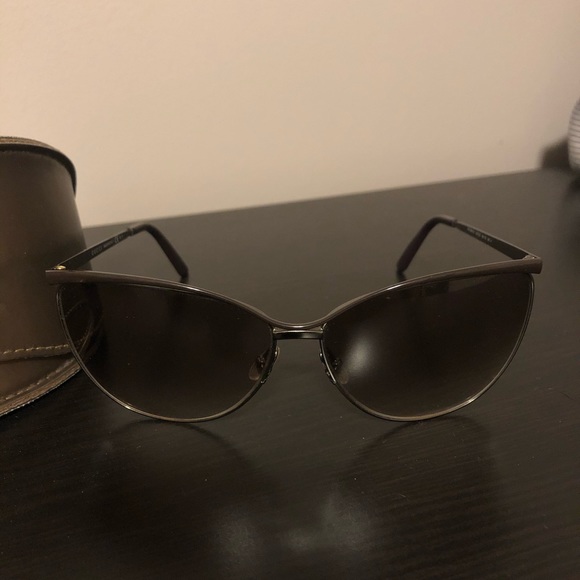 Gucci Sunglasses - Picture 2 of 9